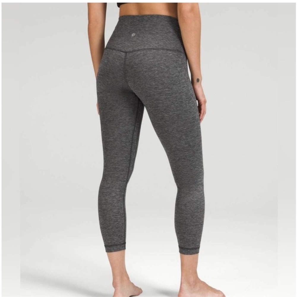 EUC Lululemon heather gray high-waisted capri Leggings - sz 10/ 20 in inseam